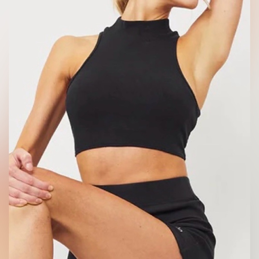 ALO Yoga Goddess Ribbed Dynamite Crop Tank in Black